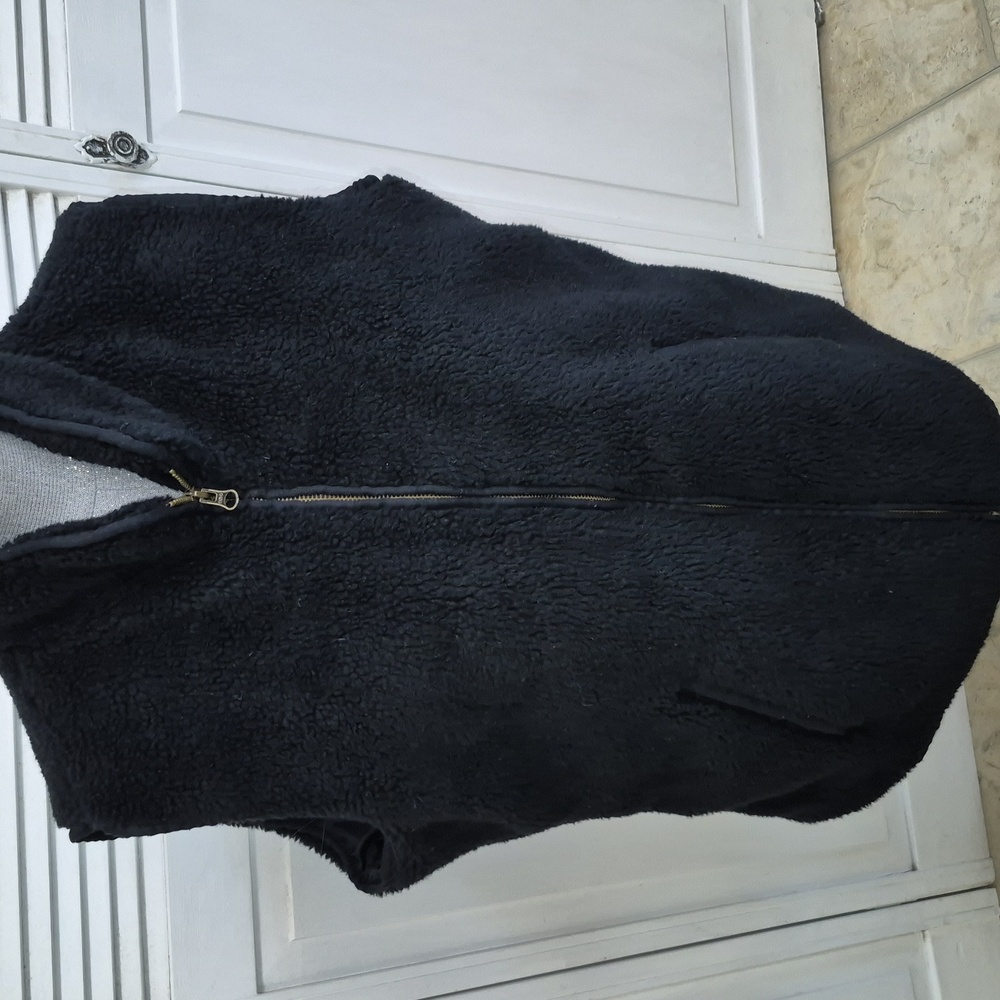 Old Navy Black Fleece Vest. NWOT